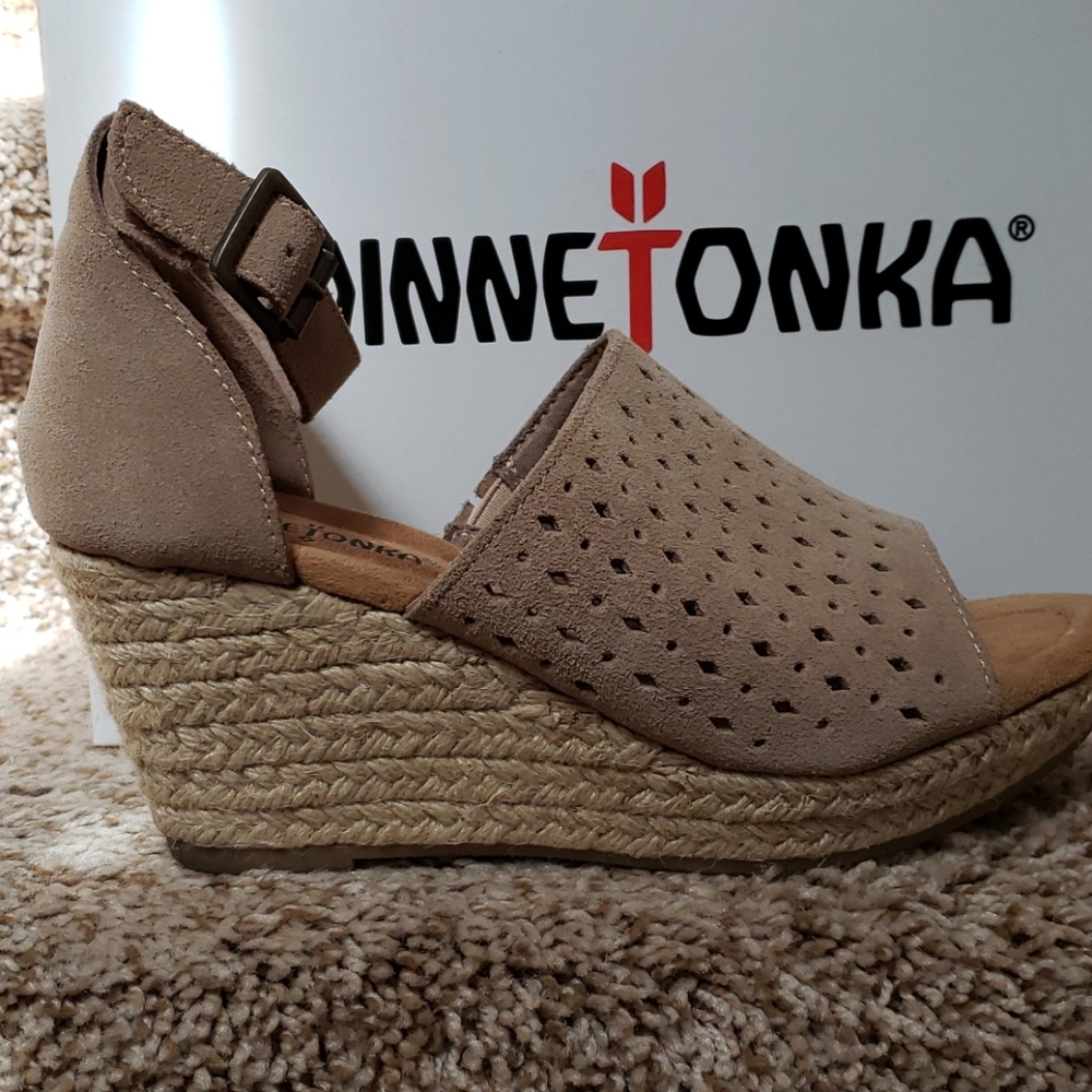 Wedges - Picture 2 of 4